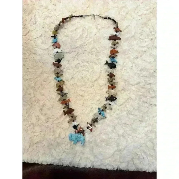 Zuni Fetish necklace - Picture 2 of 9